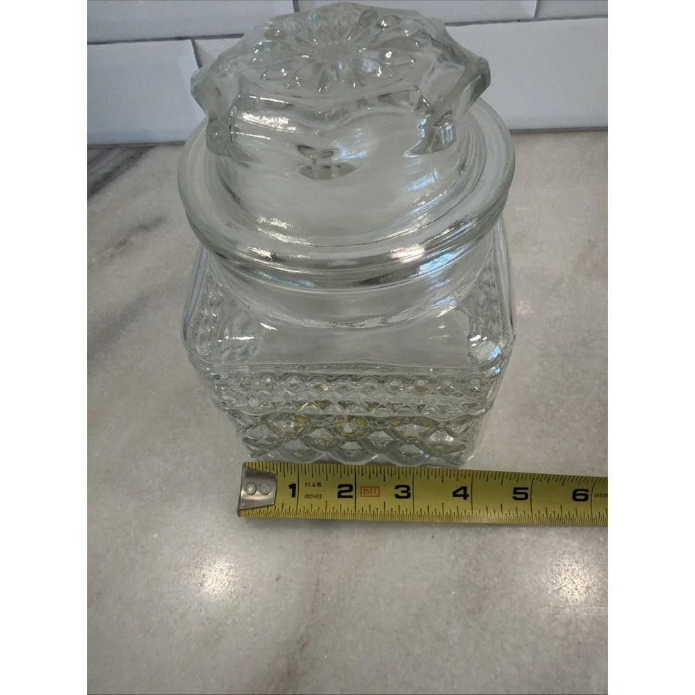 Vintage Anchor Hocking Wexford Clear Medium Canister‎ Jar w/ Lid 6 1/2